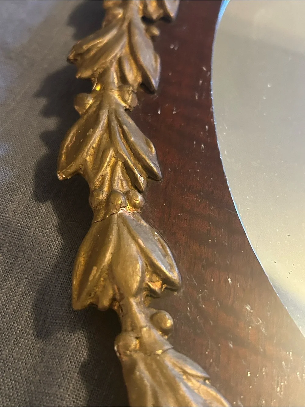 N/A small oval